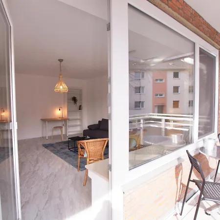 Work & Longstay In Dusseldorf